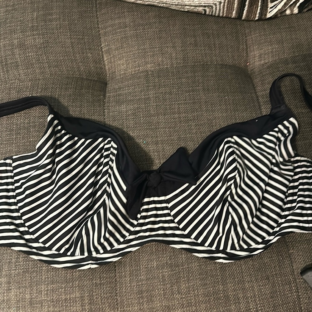 Freya bikini top